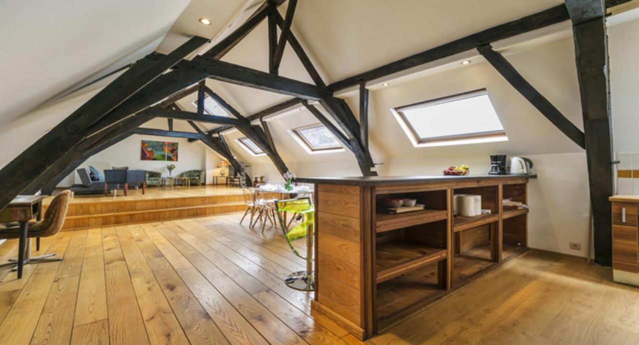 Spacious Duplex In Brussels Historical Center Exterior foto